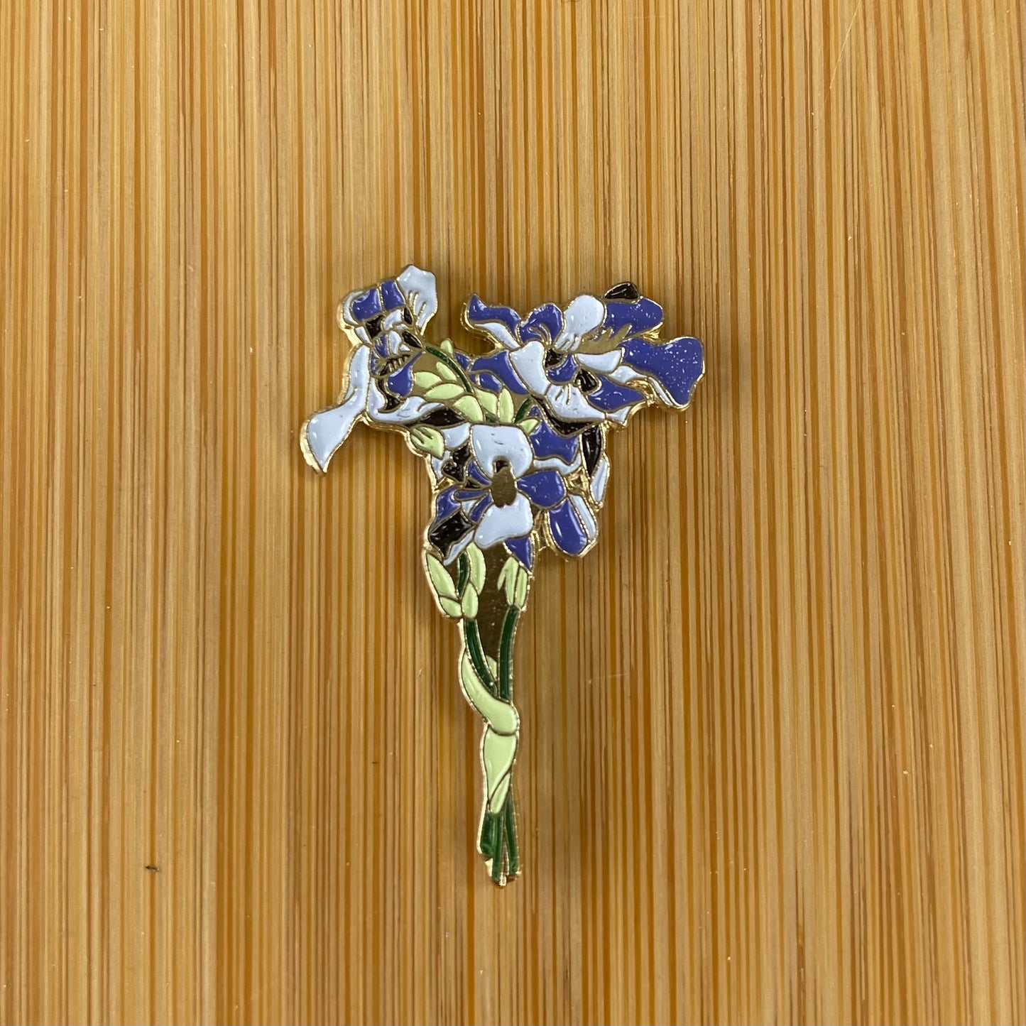 Iris Bunch Needle Minder