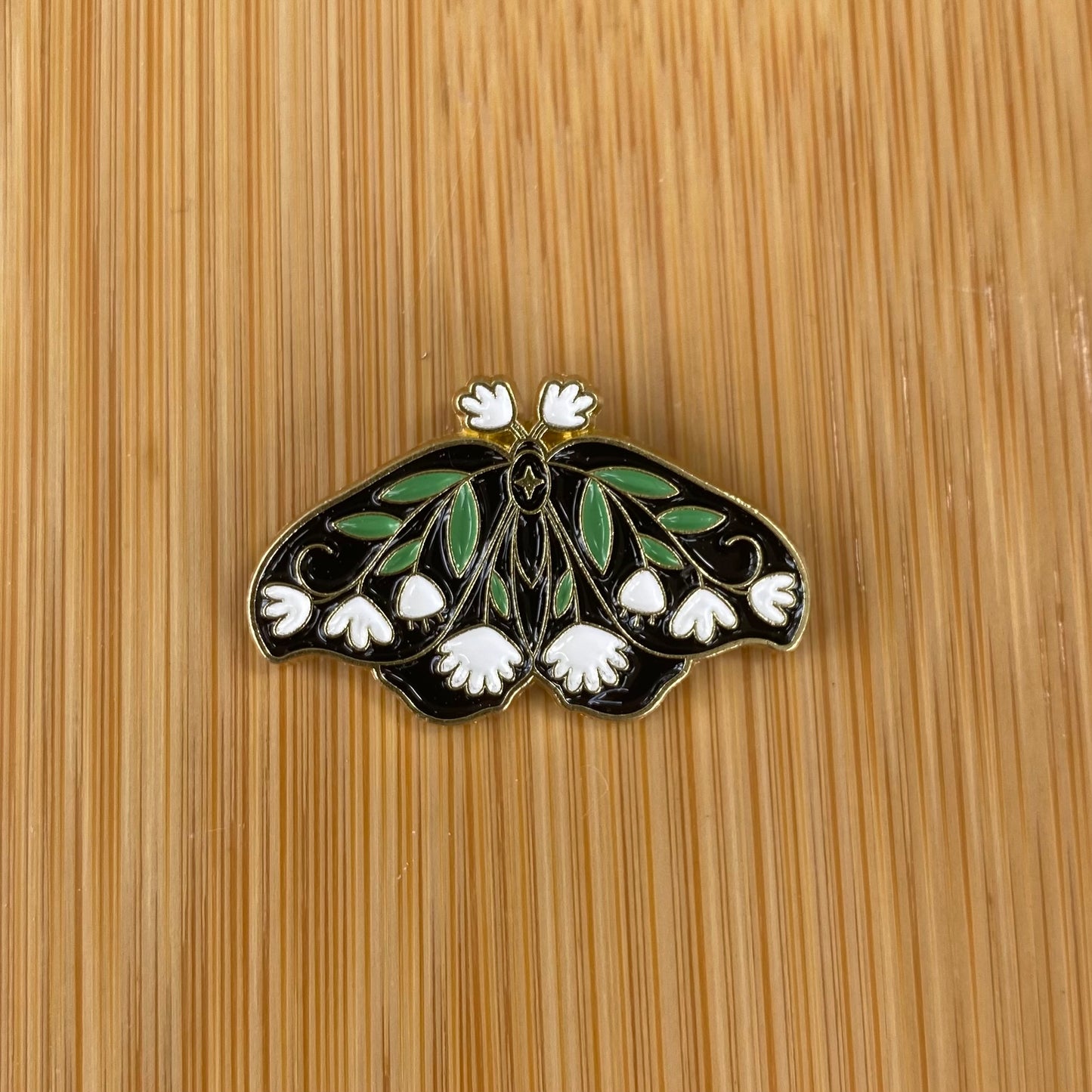 White Flower Moth Needle Minder