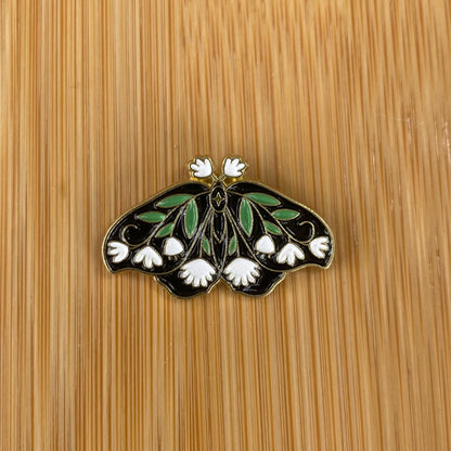 White Flower Moth Needle Minder