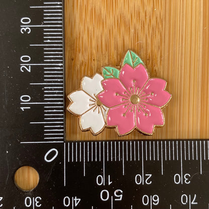 White Cherryblossom Needle Minder