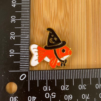 Mage Fish Needle Minder