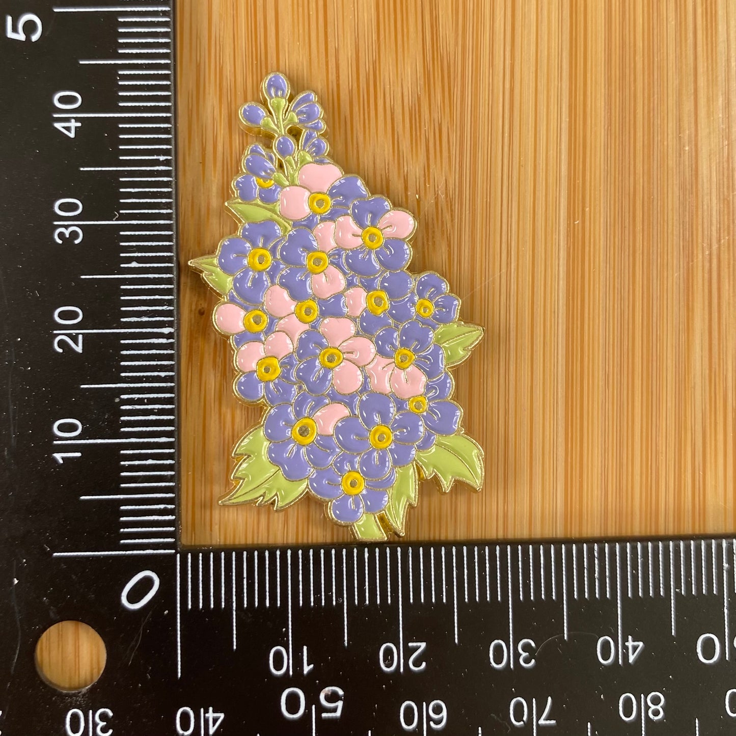 Purple Flower Needle Minder