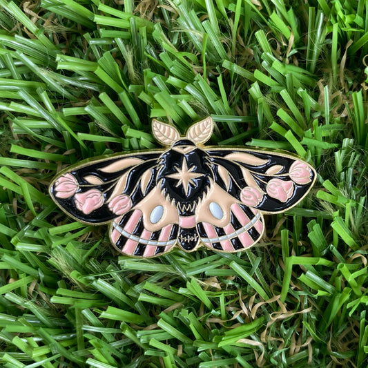 Pink Flower Moth Needle Minder