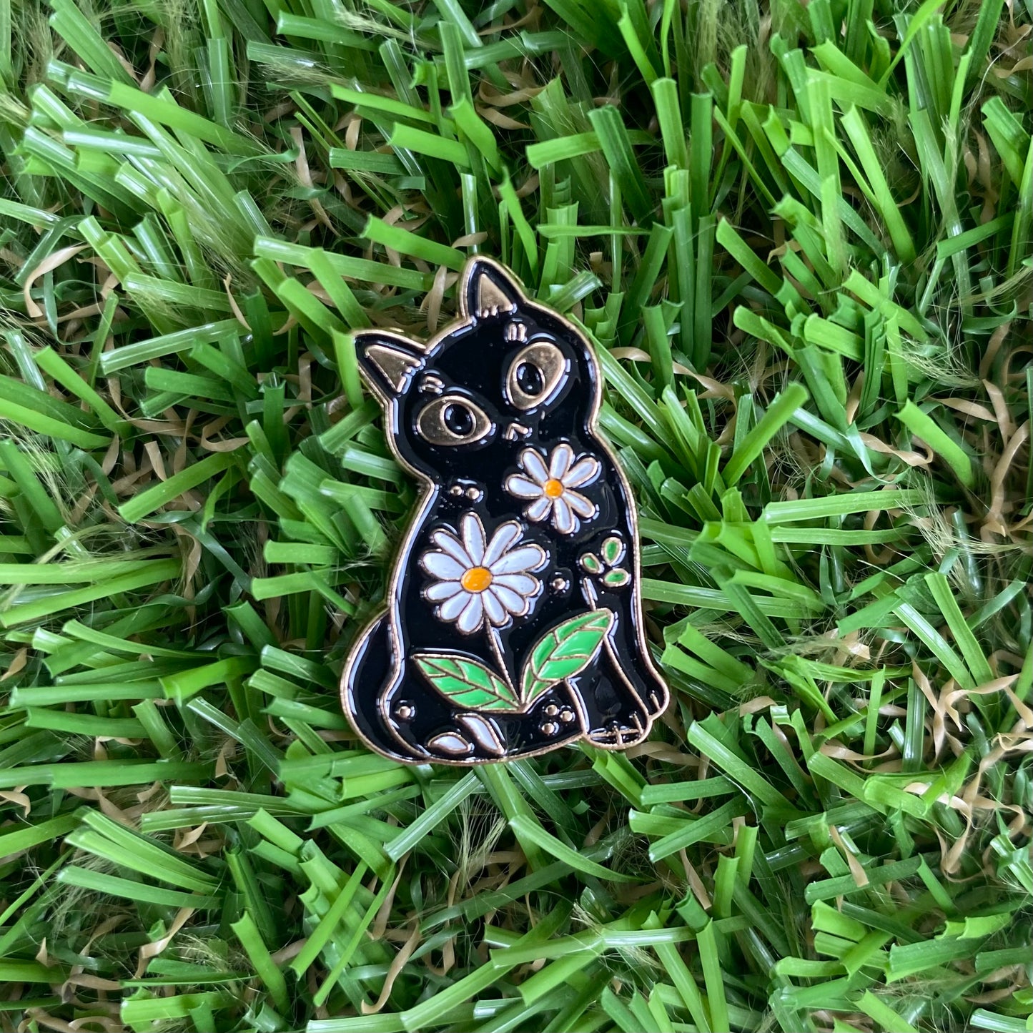 Flower Cat Needle Minder