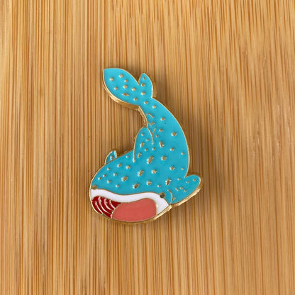 Whale Needle Minder