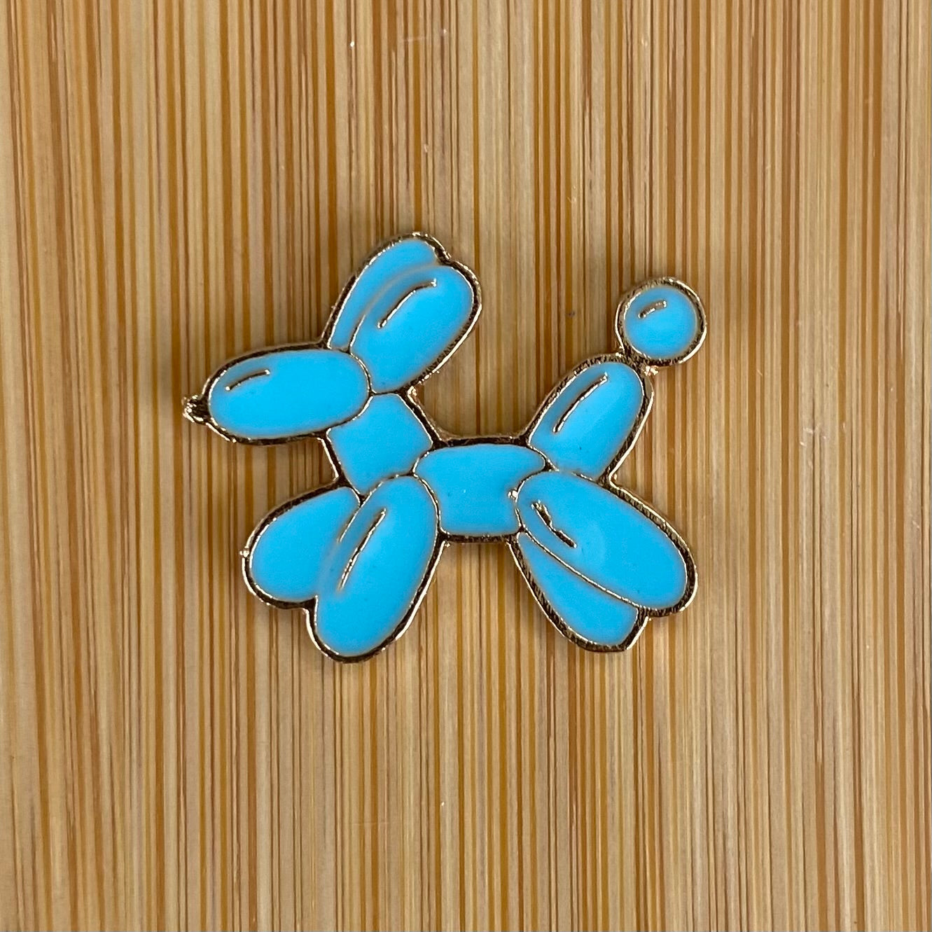 Blue Balloon Dog Needle Minder