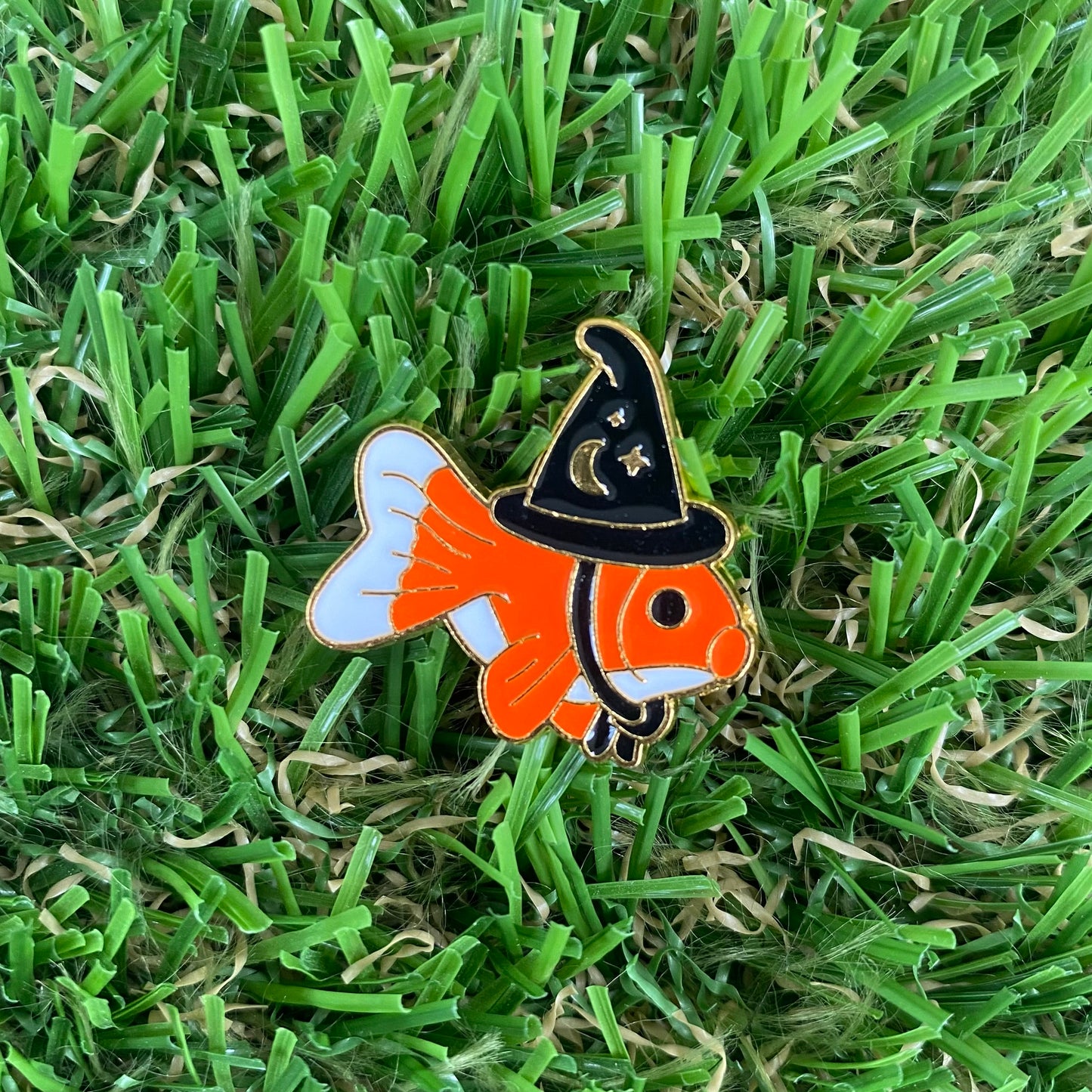 Mage Fish Needle Minder