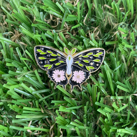 Green Flower Butterfly Needle Minder