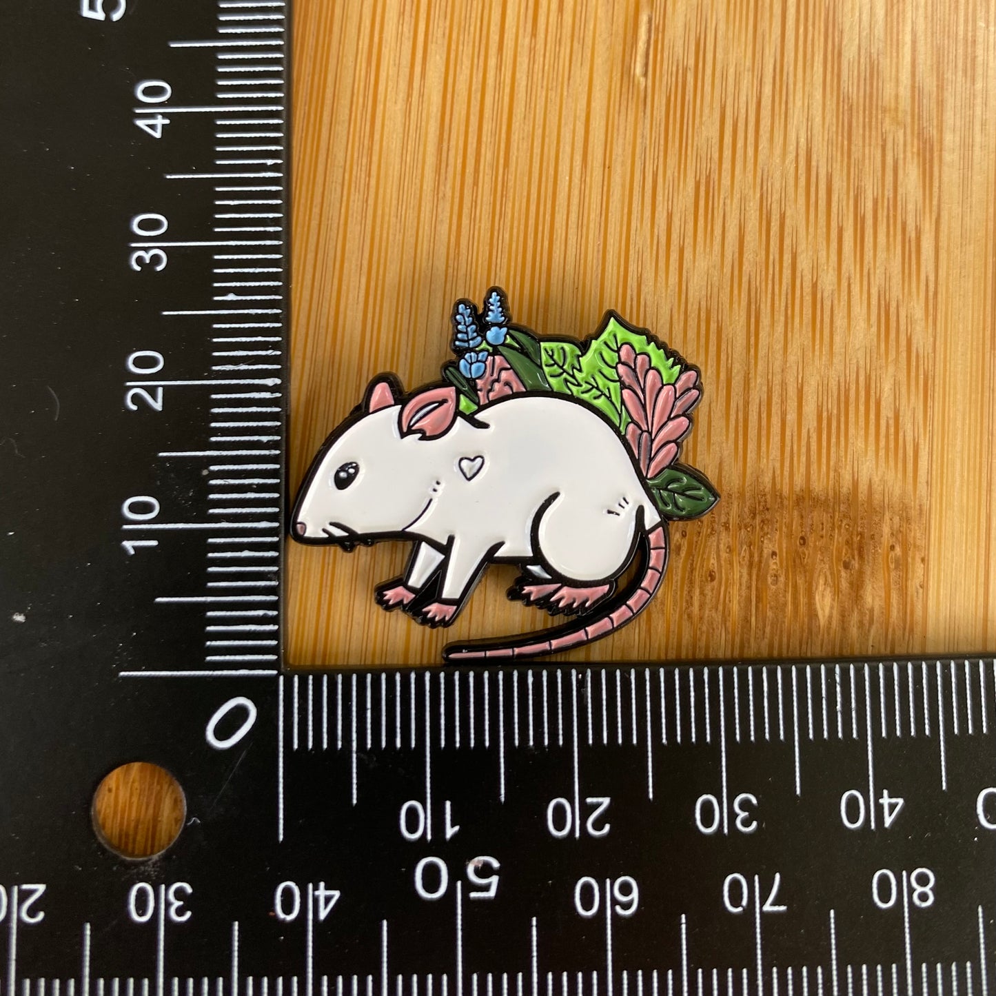 Flower Rat Needle Minder