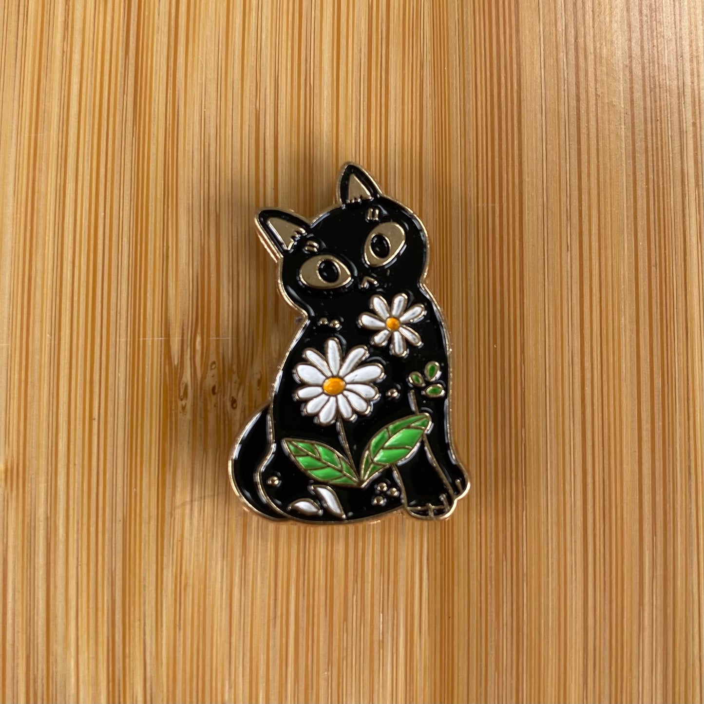 Flower Cat Needle Minder