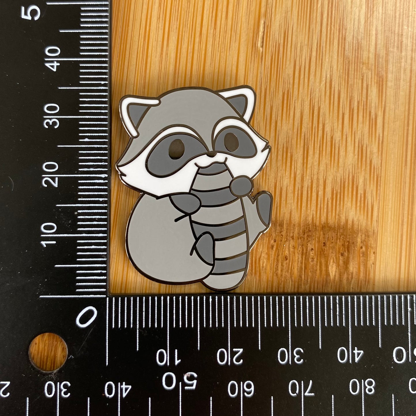 Racoon Needle Minder