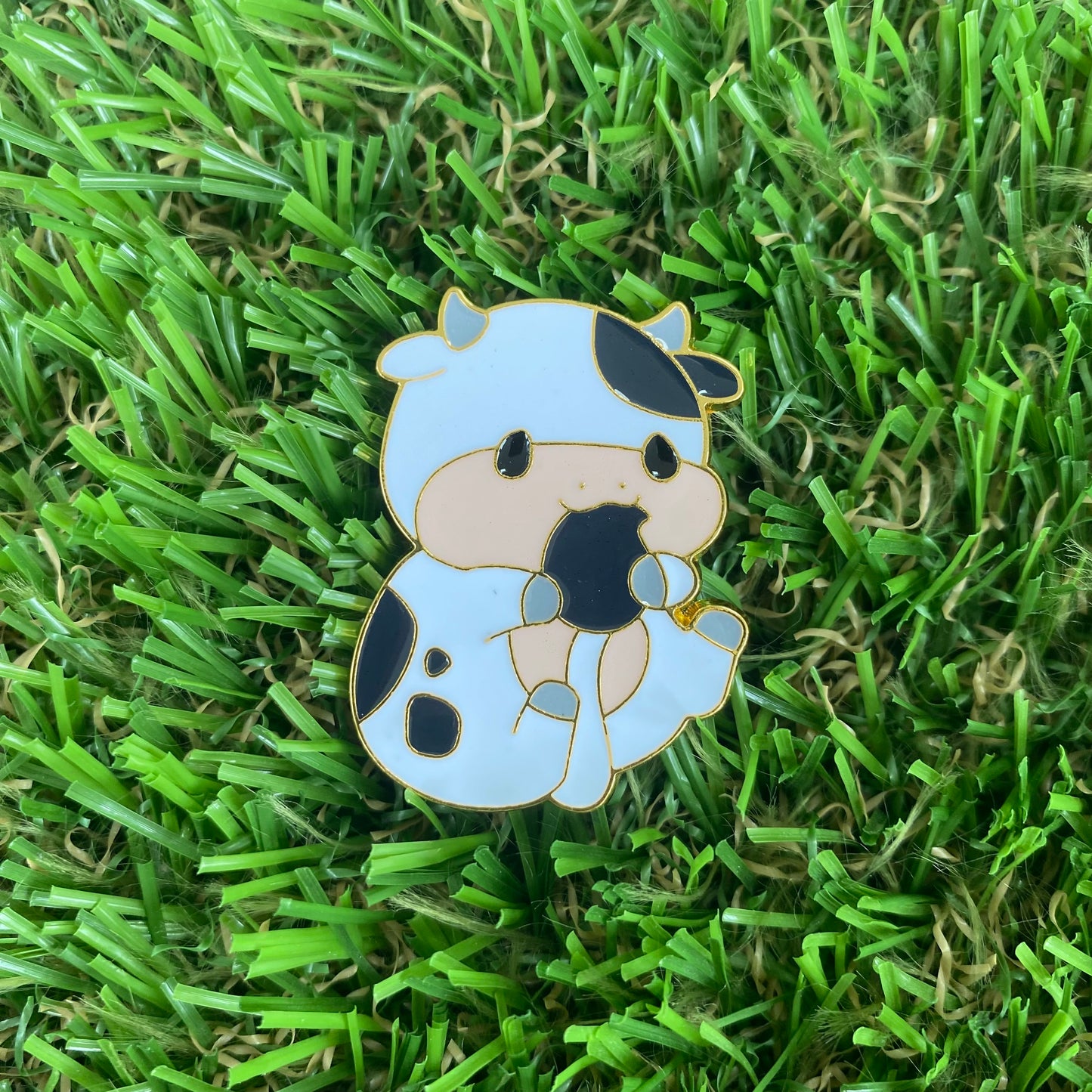 Cow Needle Minder