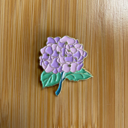 Purple Hydrangea Needle Minder