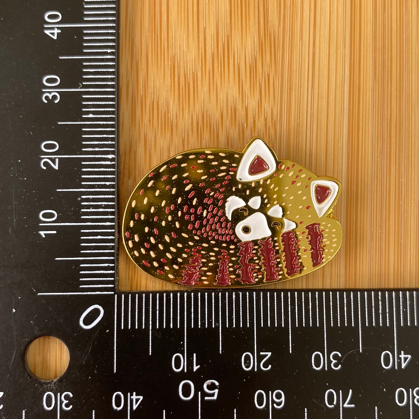 Red Panda Needle Minder