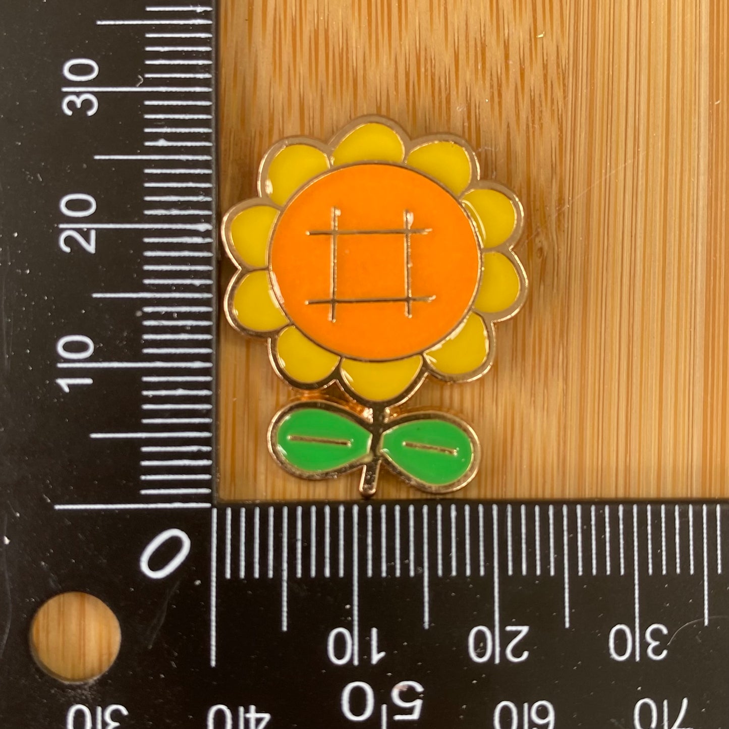 Cartoon Sunflower Needle Minder