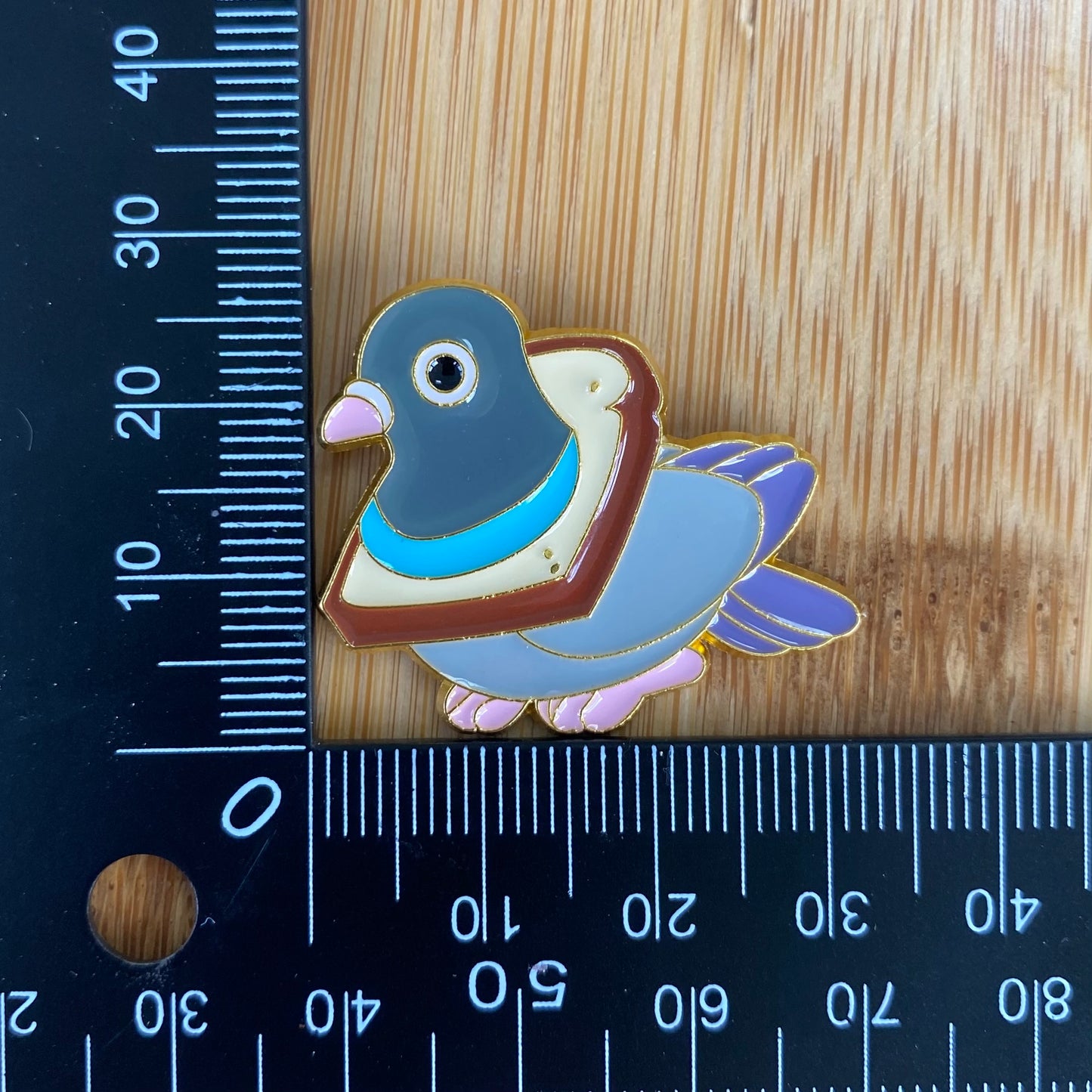 Bread Pigeon Needle Minder