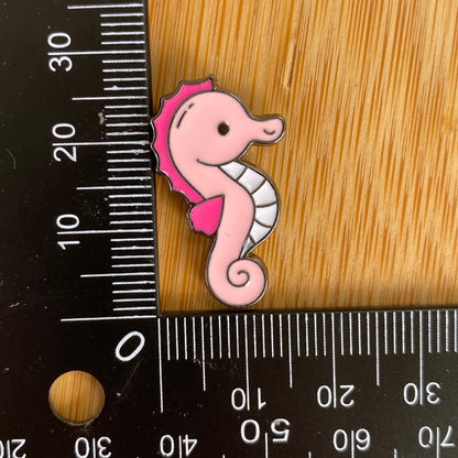 Seahorse Needle Minder