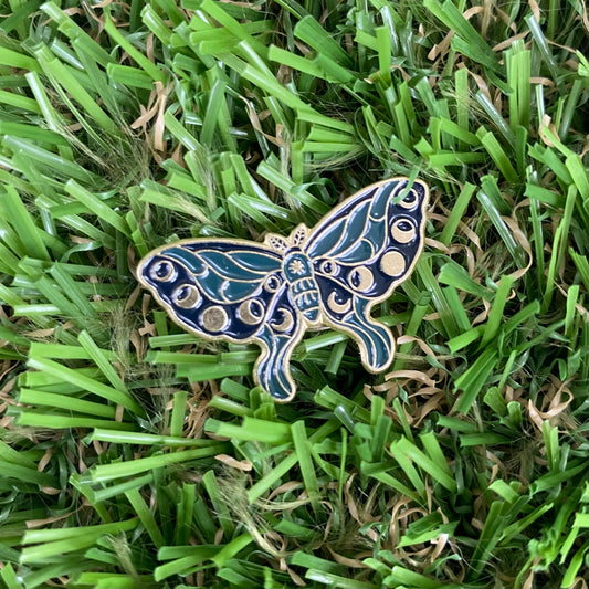 Green Moon Moth Needle Minder