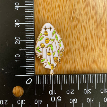 Yellow Flower Ghost Needle Minder