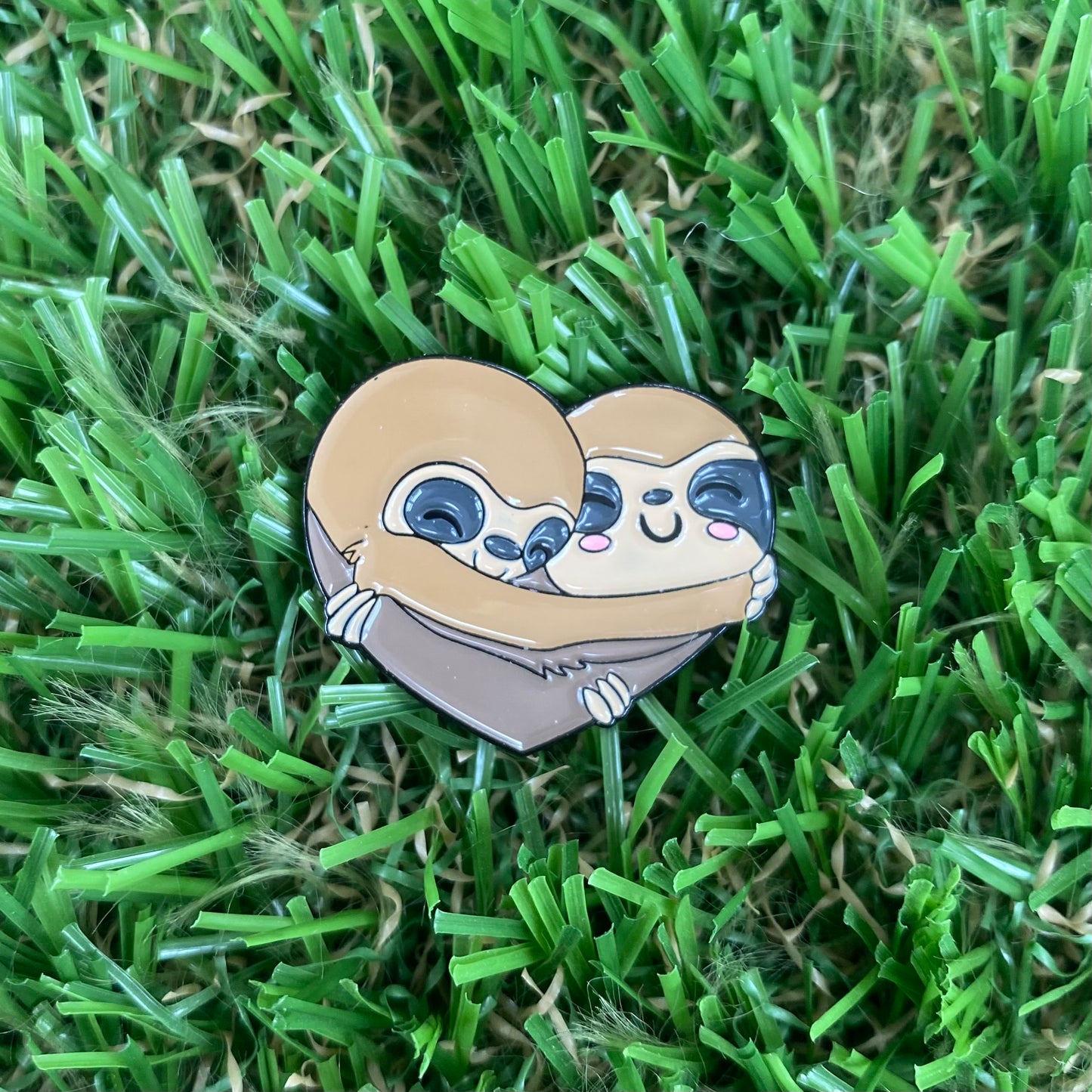 Heart Sloths Needle Minder