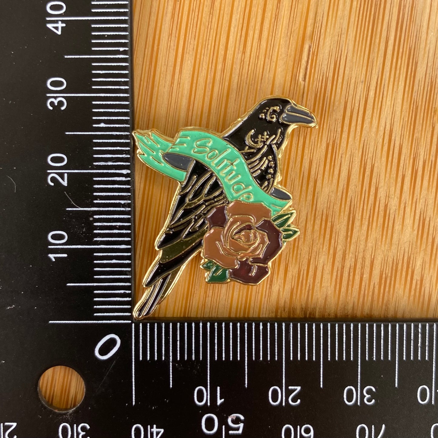 Solitude Crow Needle Minder