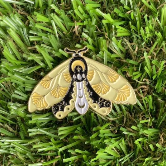 Yellow Flower Moth Needle Minder