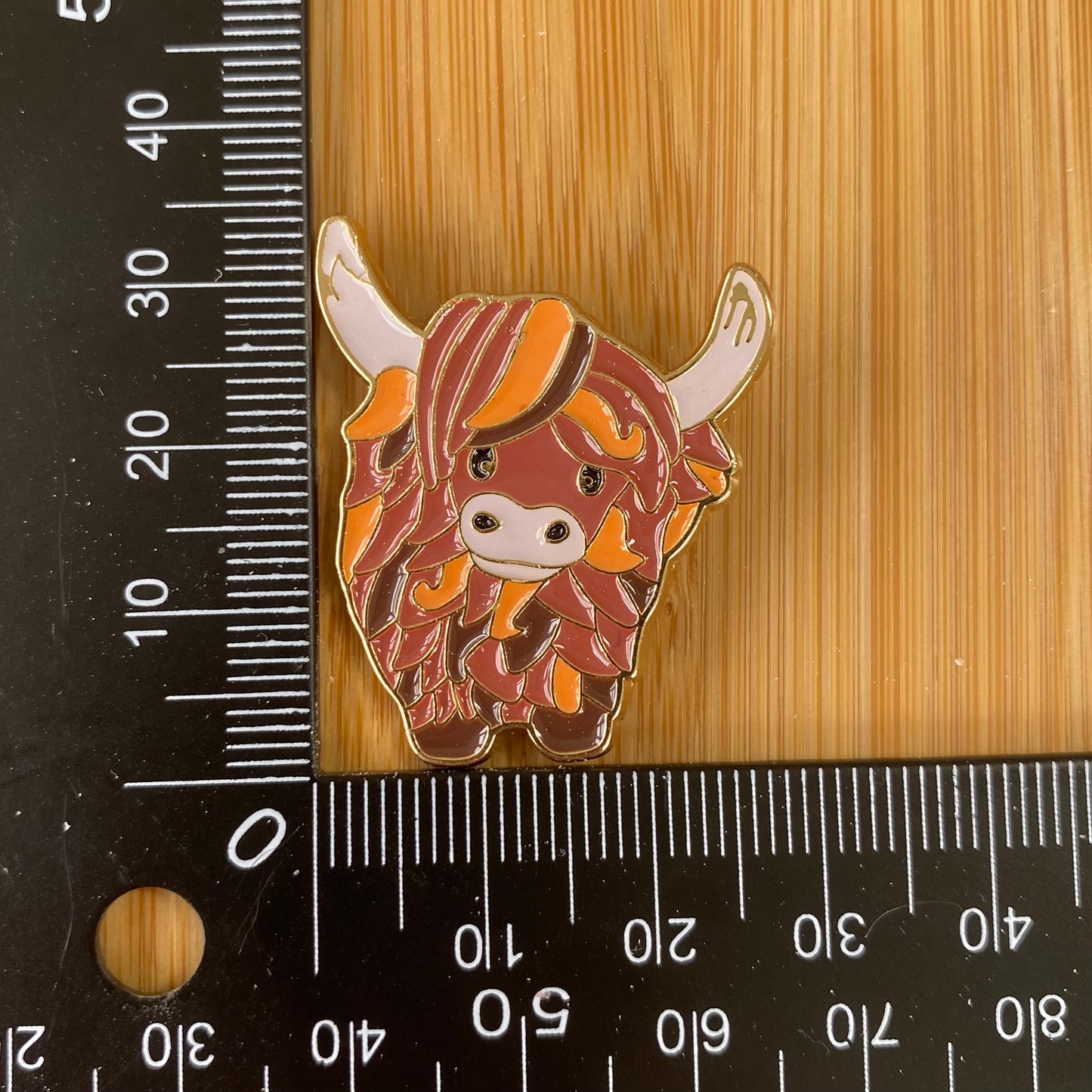 Highland Cow Needle Minder