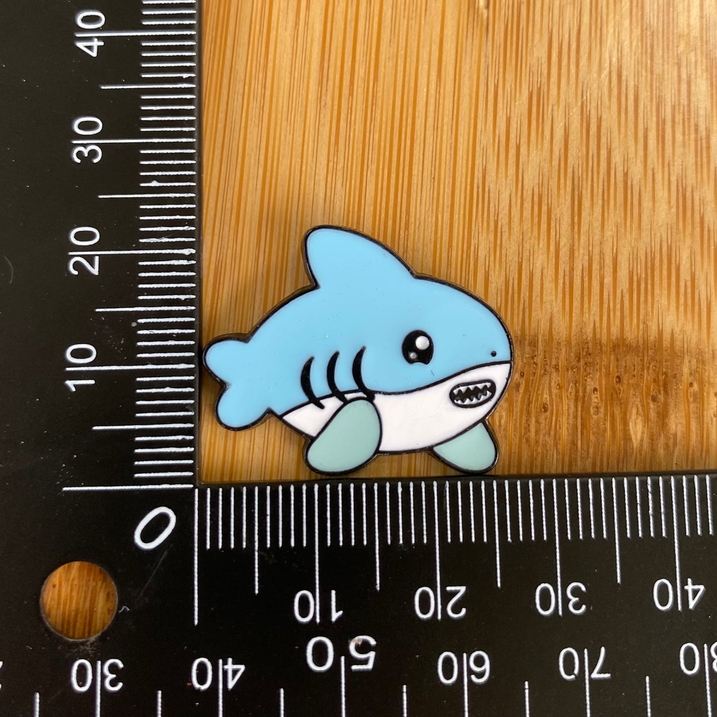 Little Shark Needle Minder