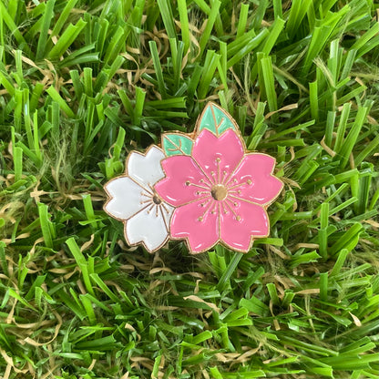 White Cherryblossom Needle Minder