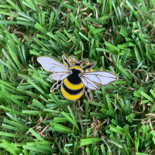 Bumble Bee Needle Minder