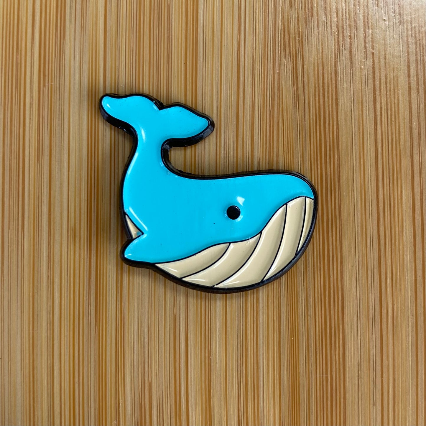 Whale Needle Minder