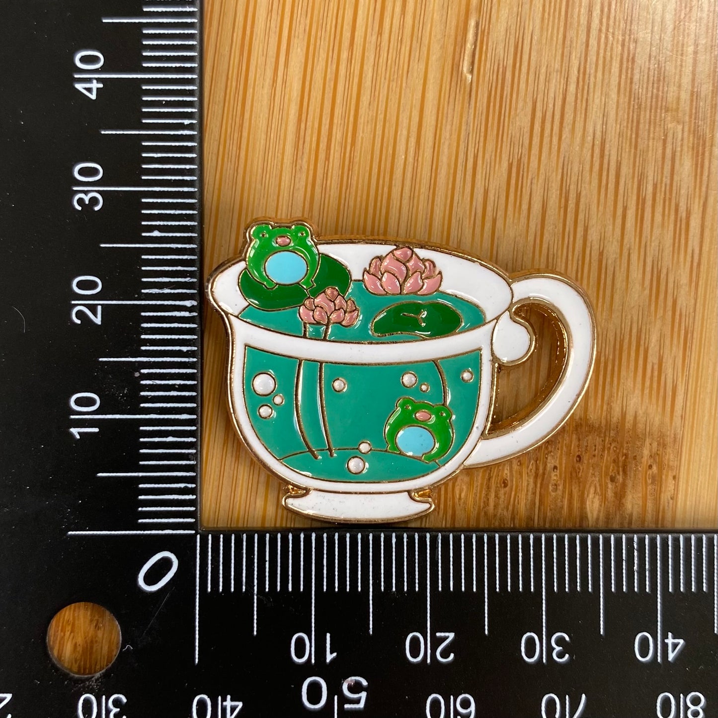 Frog Teacup Needle Minder