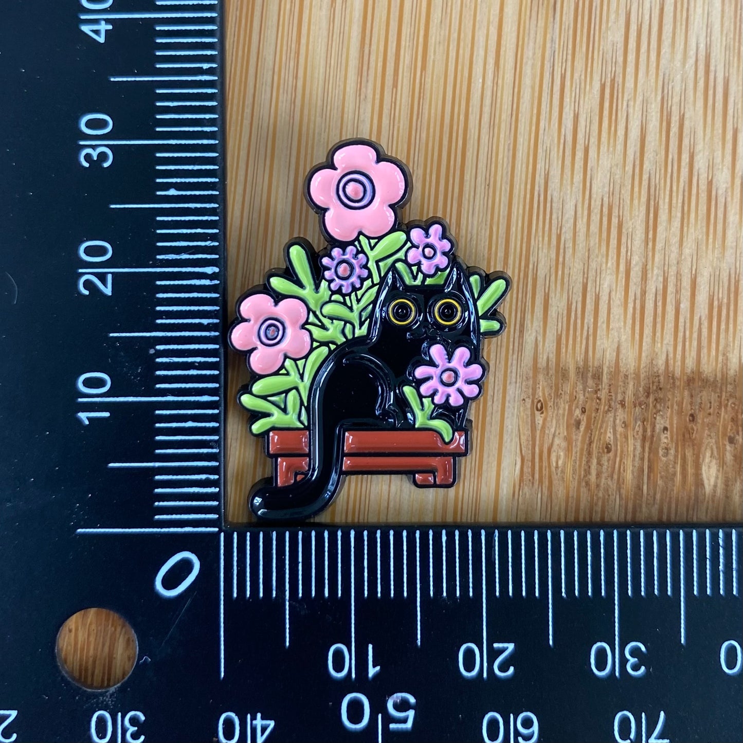 Cat & Pink Plant Needle Minder